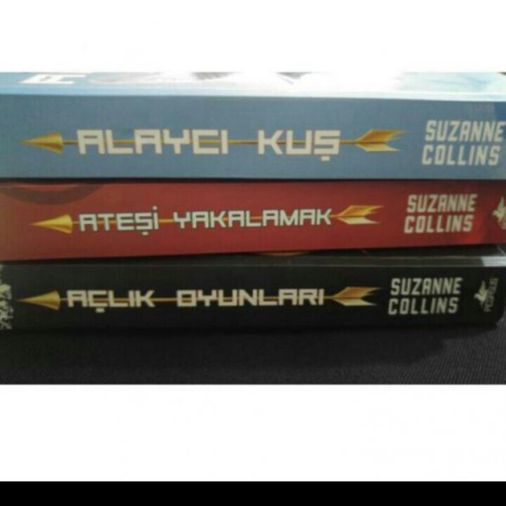 Pegasus Yayinevi Set Aclik Oyunlari Suzanne Collins