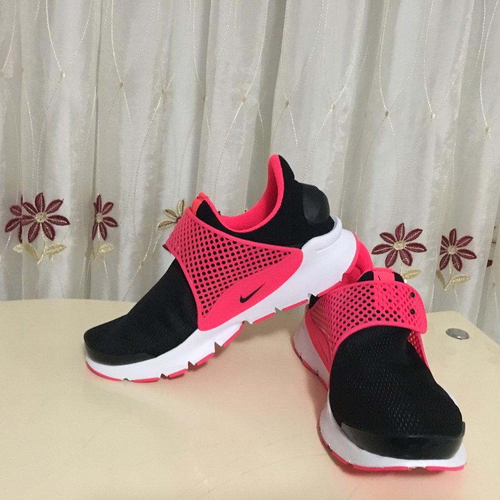 Buy nike sock dart deals