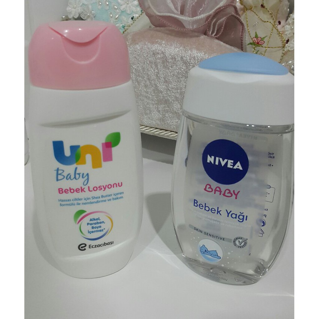 Nivea Nivea Bebe Yagi Ve Uni Baby Vucut Losyonu