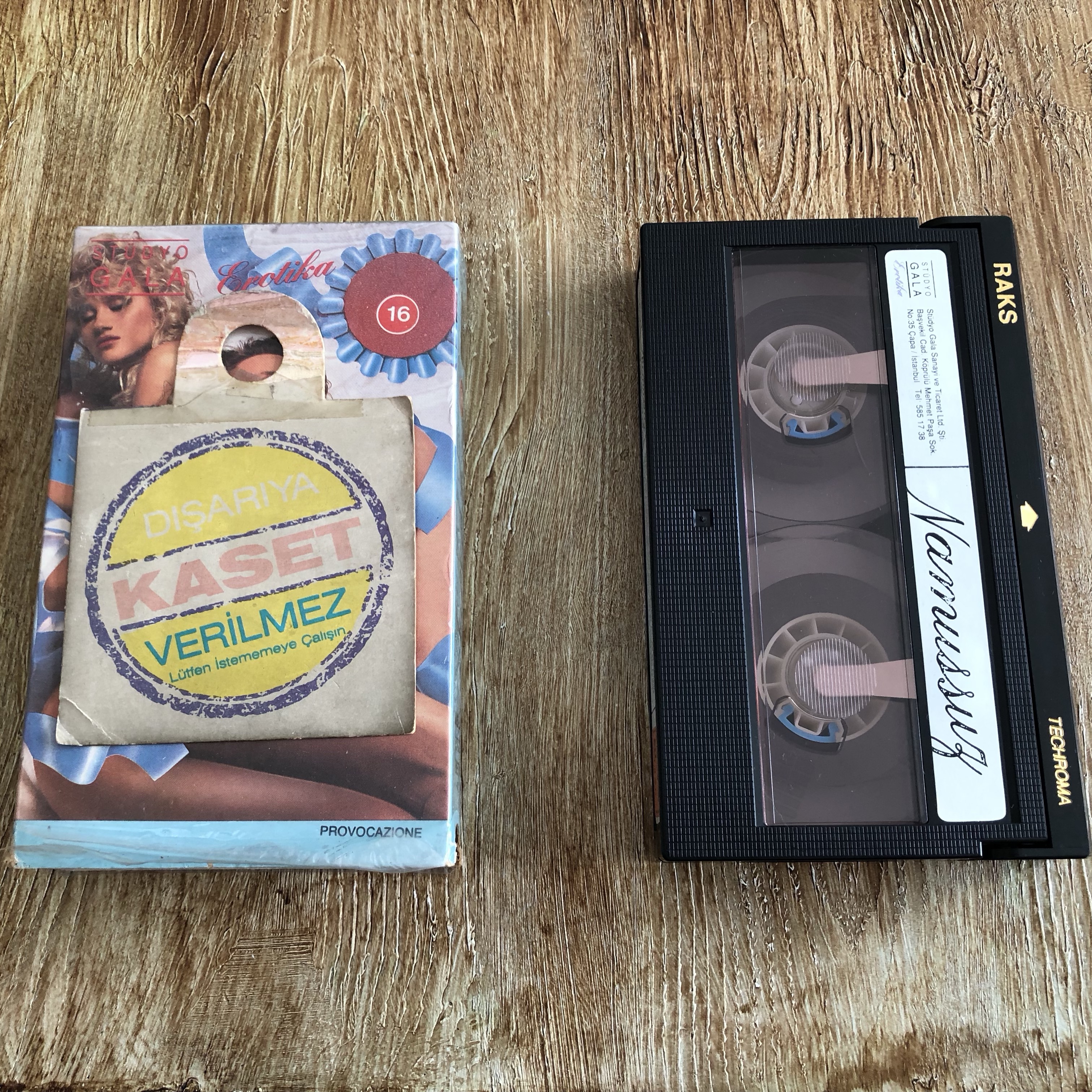 Raks BETA BETAMAX KASET NAMUSSUZ PROVOCAZIONE EROTİK MOANA POZZI